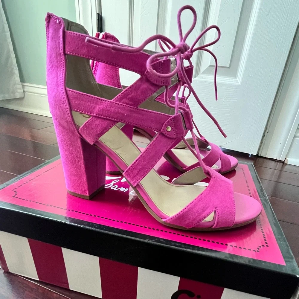 Circus by Sam Edelman Pink Heels - Picture 2 of 4